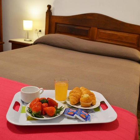 Hotel Manantiales Торемолинос Екстериор снимка